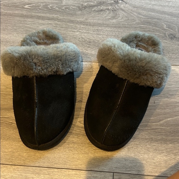 UGG Black Gray Scuffette II Slippers Sz 8 - Picture 2 of 13